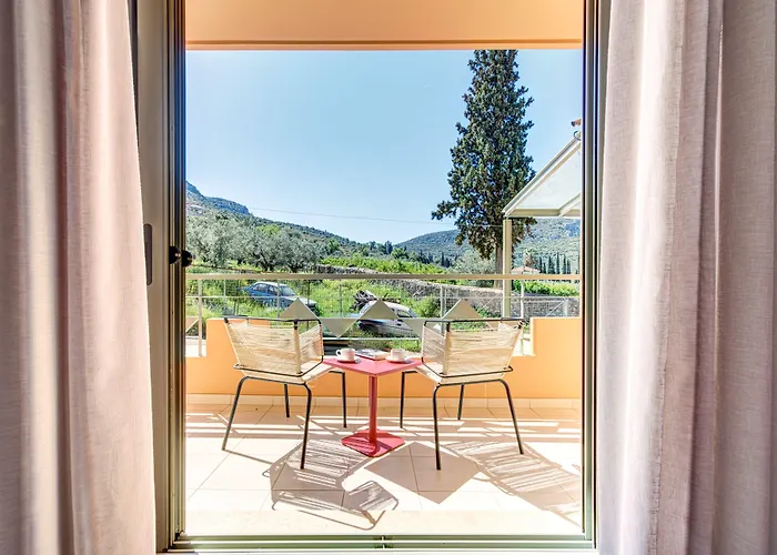 Kanathos Pigi Couette-café 4*