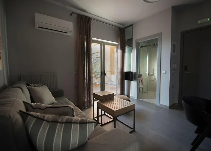 Kanathos Pigi Couette-café 4*